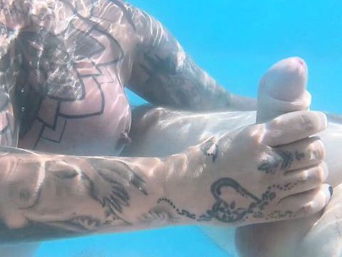 AlphaTeenies presents: Underwater bj pool fun with the creampies